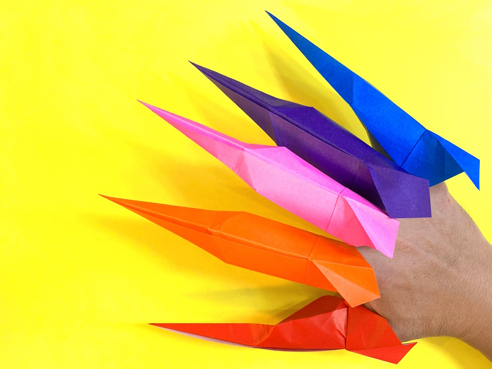 遊べる折り紙　かっこいい爪の簡単な作り方2